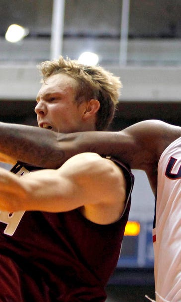 No. 17 UConn holds off Charleston in Puerto Rico Tip-Off